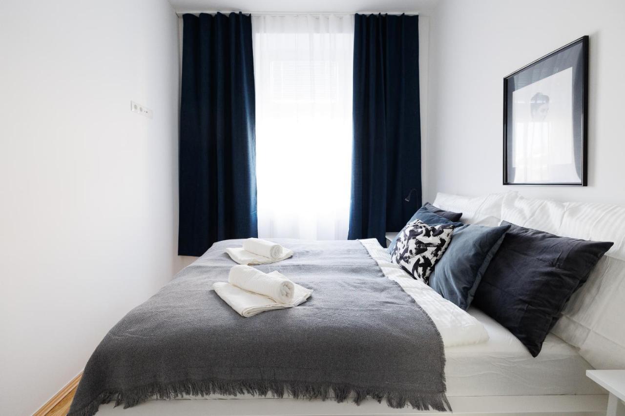 Central City Apartment - 2 Bedroom With Netflix Вена Экстерьер фото
